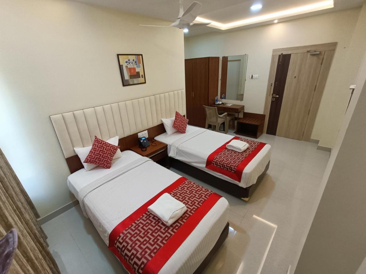 Sri Aswin Grand Hotell Nāmakkal Exteriör bild