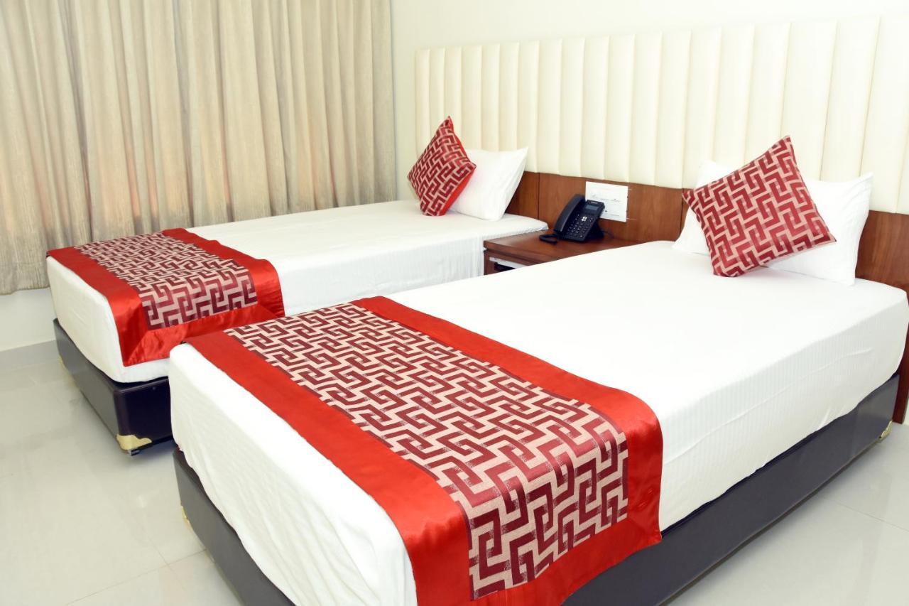 Sri Aswin Grand Hotell Nāmakkal Exteriör bild