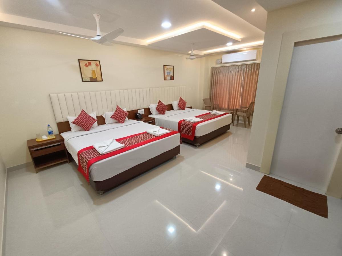 Sri Aswin Grand Hotell Nāmakkal Exteriör bild