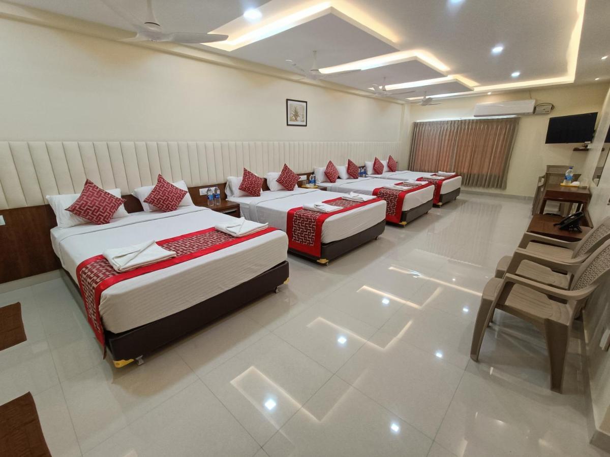 Sri Aswin Grand Hotell Nāmakkal Exteriör bild